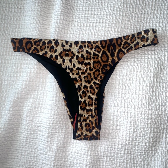 437 Kenzie bottoms in leopard - Picture 2 of 8
